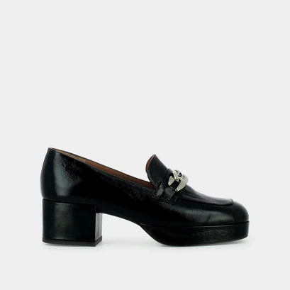 Mocassins &agrave; talon en cuir vieilli noir | VIANE | Jonak