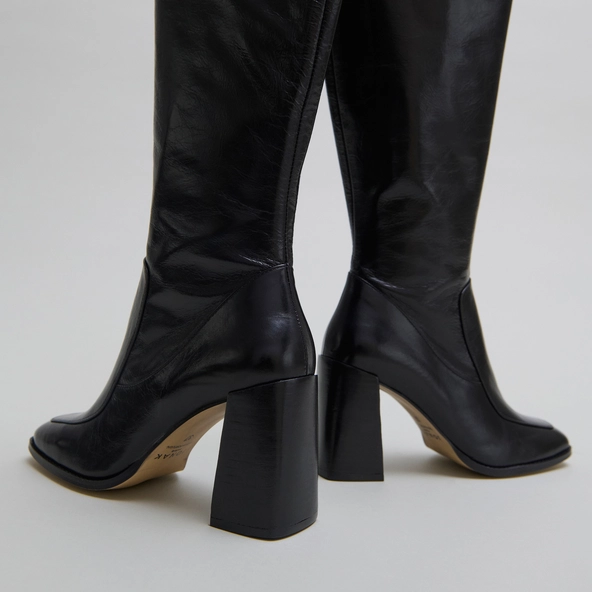 Bottes hautes &agrave; bouts carr&eacute;s en cuir brillant noir | VAUBANE | Jonak