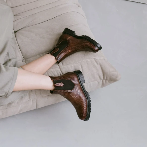 Bottines plates en reptile cognac | CANDIDE | Jonak