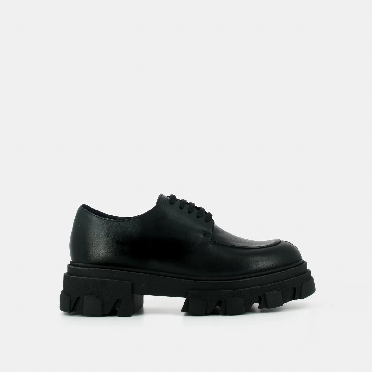 Derbies à semelles crantées en cuir noir | DEMER | Jonak