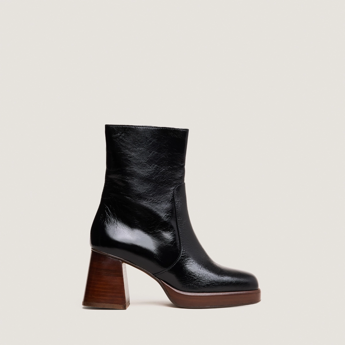 Bottines à plateformes en cuir brillant noir | BRIGAND | Jonak