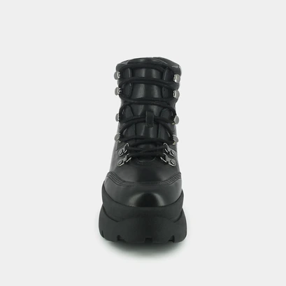 Boots &agrave; lacets et semelles plateformes en cuir noir | GASTON | Jonak