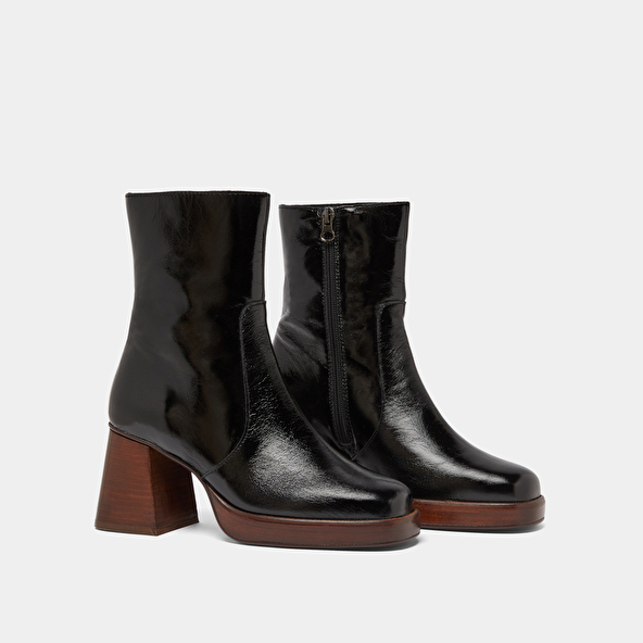 Bottines à plateformes en cuir brillant noir | BRIGAND | Jonak