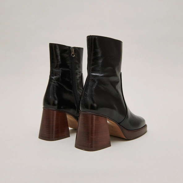 Bottines à plateformes en cuir brillant noir | BRIGAND | Jonak