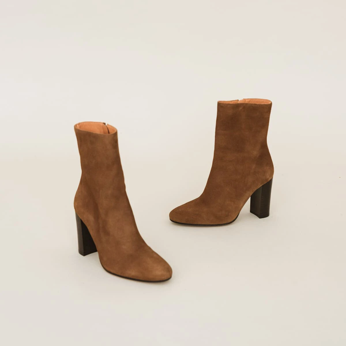 Bottines à talons en velours marron | VALORIS | Jonak