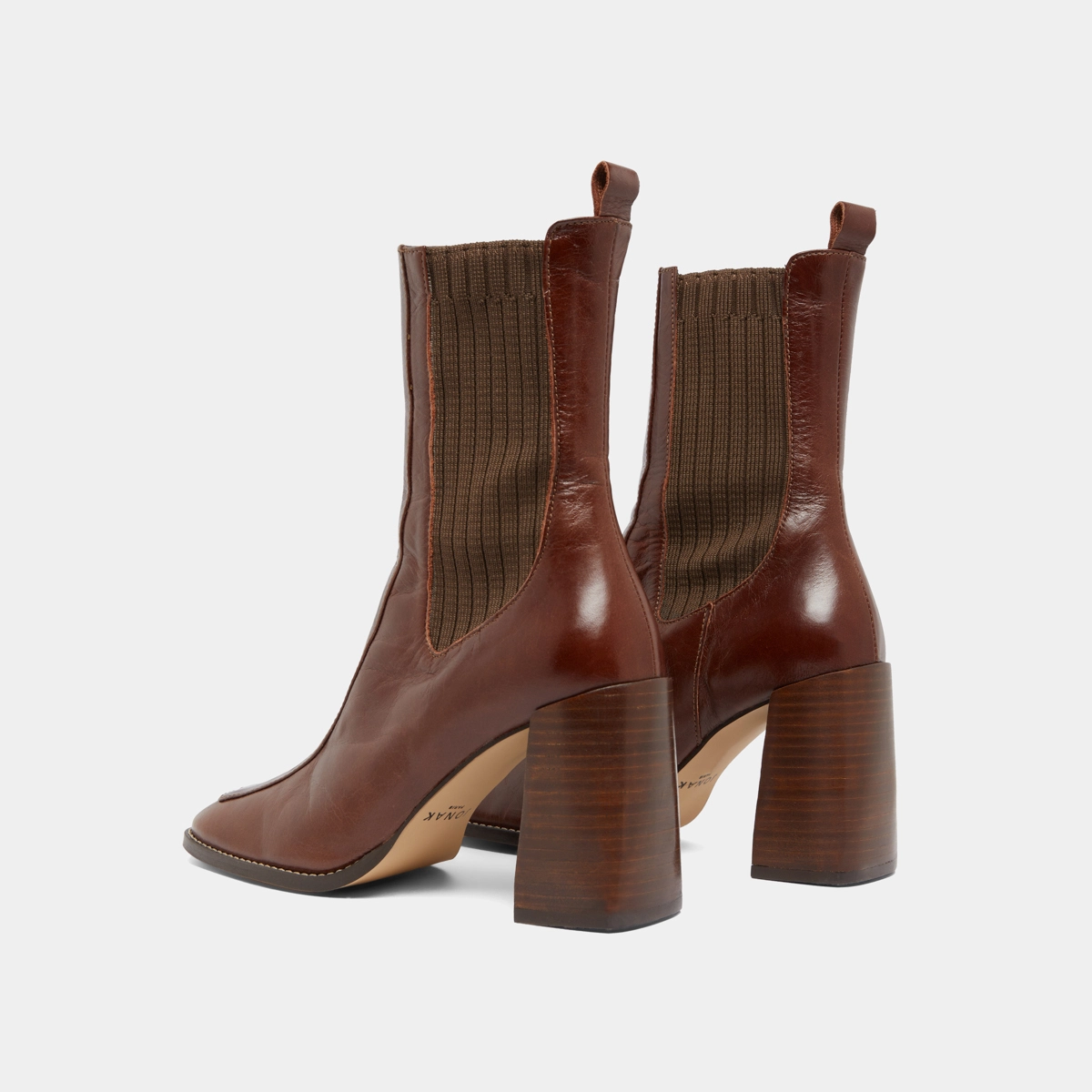 Bottines à talons hauts en cuir brillant marron | VANTI | Jonak