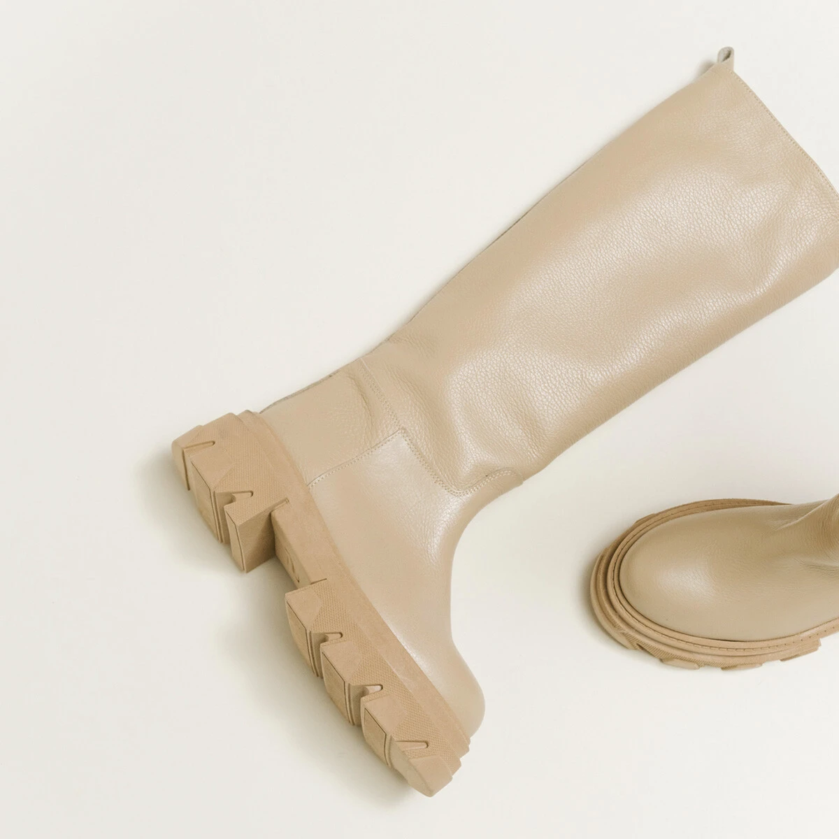 Bottes à semelles crantées en cuir grainé beige | ROCKET | Jonak