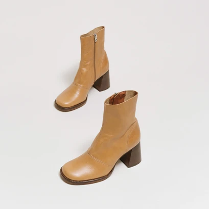 Bottines &agrave; talons en cuir vieilli ocre | BORTOLO | Jonak
