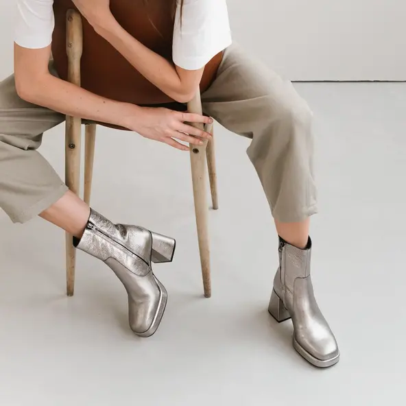 Bottines &agrave; plateformes en cuir craquel&eacute; argent | BRIGAND | Jonak