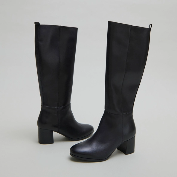 Bottes hautes &agrave; talons en cuir noir | ARMINA | Jonak