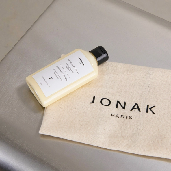 Lait rénovateur Nettoie, nourrit et protège le cuir | crème | Jonak