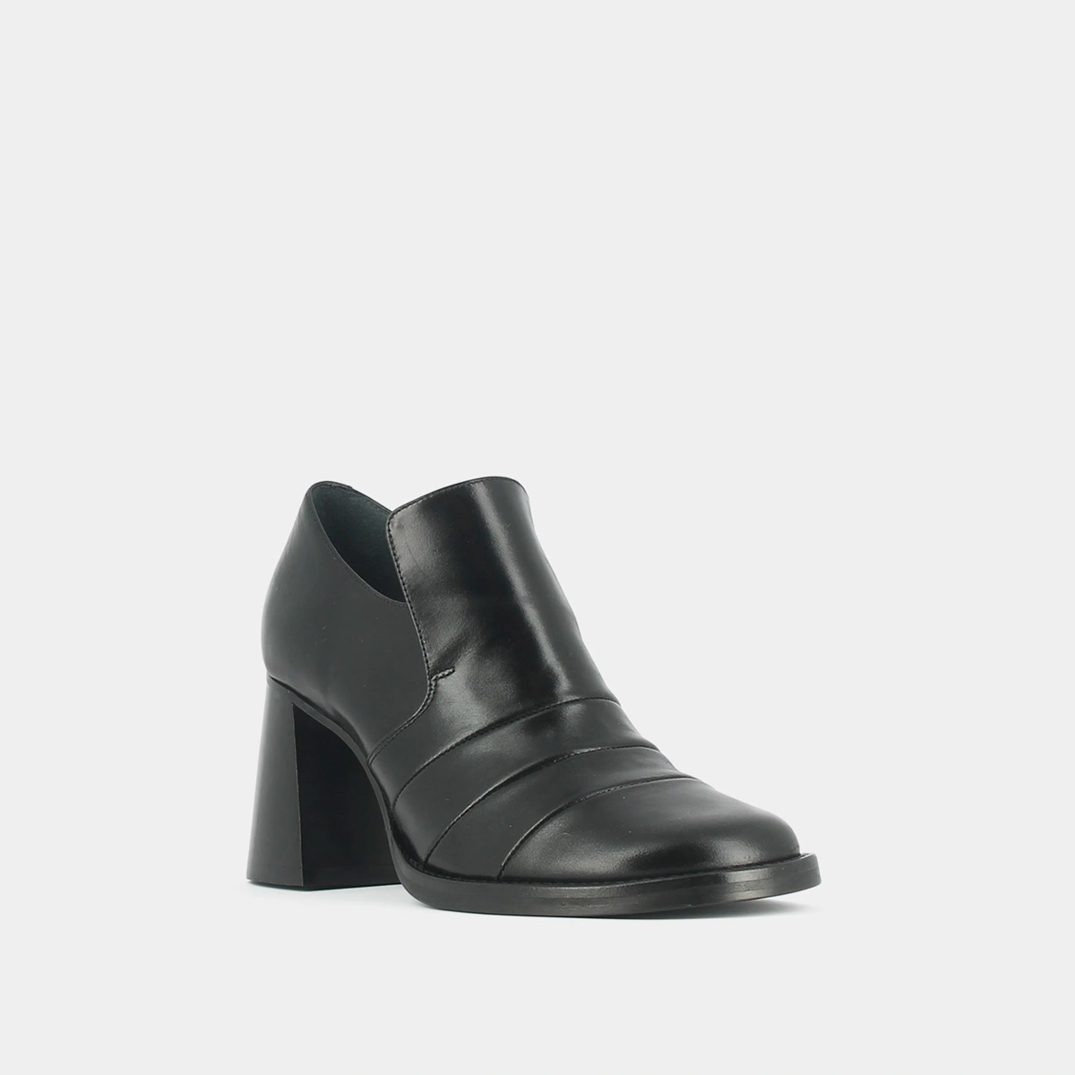 Mocassins à talons en cuir noir | DESTIN | Jonak