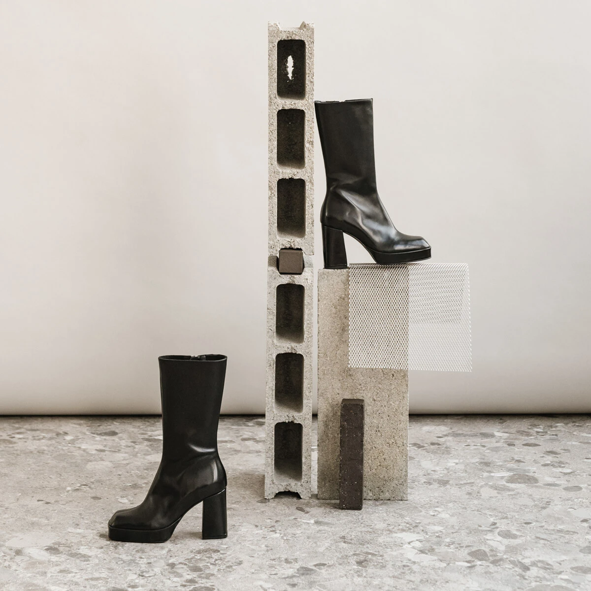 Bottes à plateformes et bouts carrés en cuir noir | BOULIER | Jonak