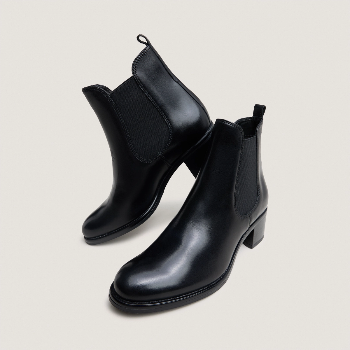 Bottines à talons en cuir noir | CALCUTTO | Jonak