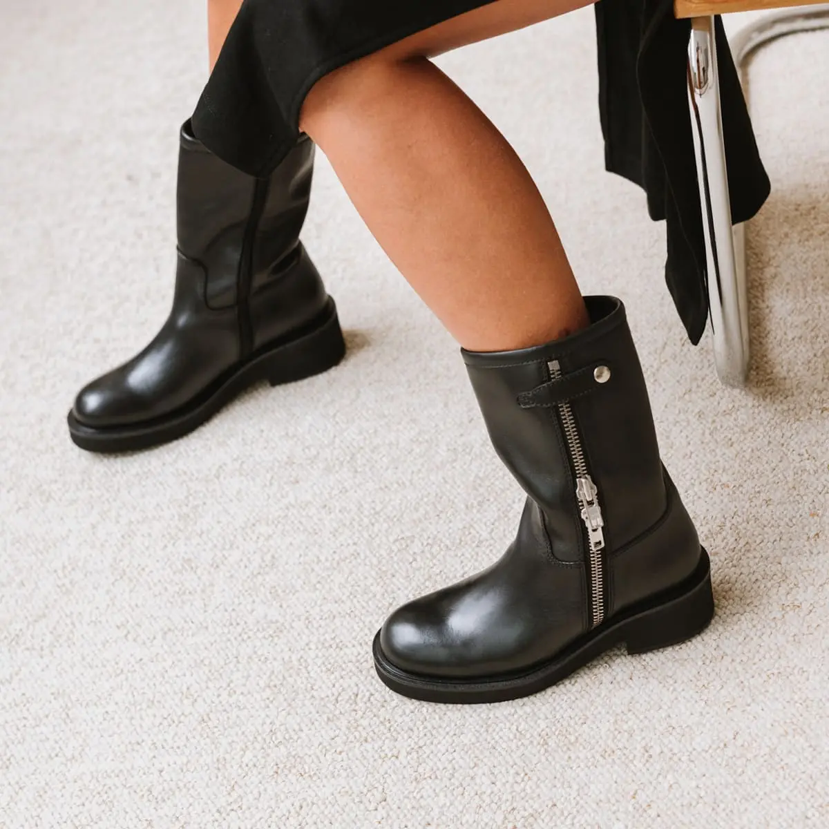 Boots à talons et doubles fermetures éclair en cuir noir | DIANETTE | Jonak