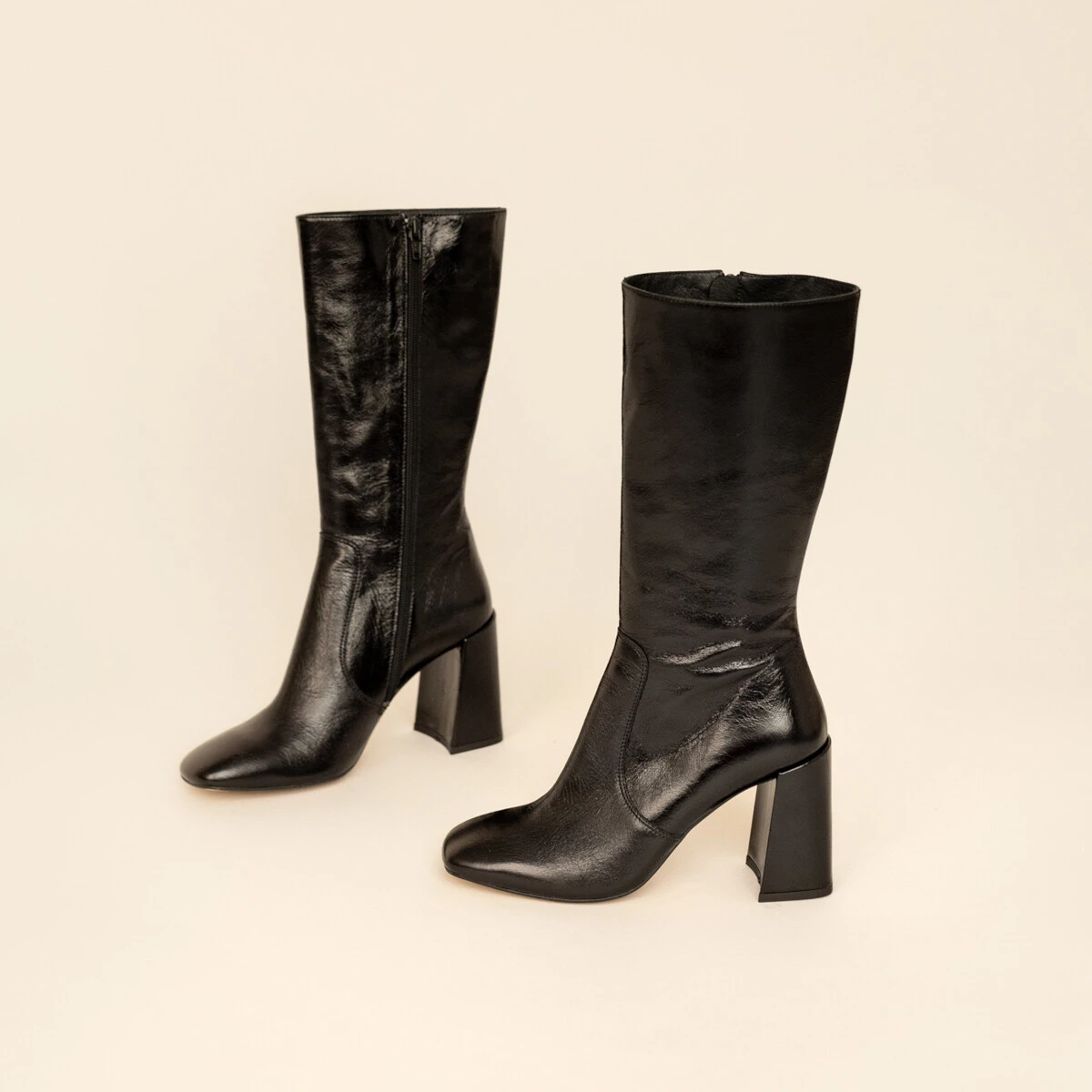 Bottes à talons et bouts carrés en cuir vieilli noir | VACCA | Jonak