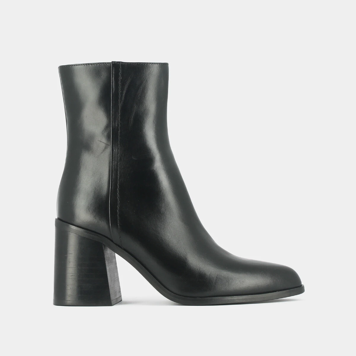 Bottines à talons en cuir noir | DOLOR | Jonak