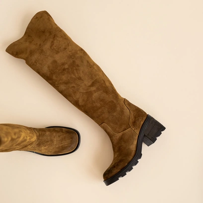 Bottes &agrave; talons et semelles crant&eacute;es en croute cognac | ROMA | Jonak