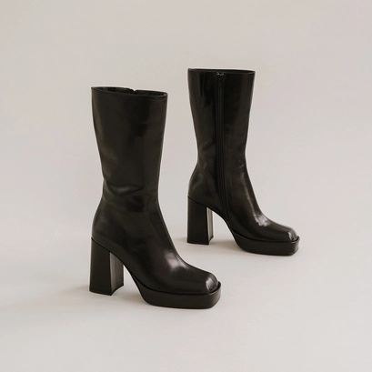 Bottes à plateformes et bouts carrés noir