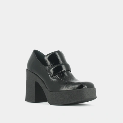 Mocassins &agrave; plateformes et bouts carr&eacute;s en cuir brillant noir | DRICUS | Jonak