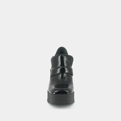 Mocassins &agrave; plateformes et bouts carr&eacute;s en cuir brillant noir | DRICUS | Jonak