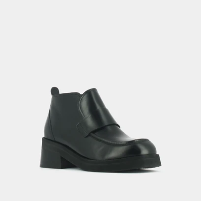 Mocassins &agrave; languettes et bouts carr&eacute;s en cuir noir | ABELINE | Jonak