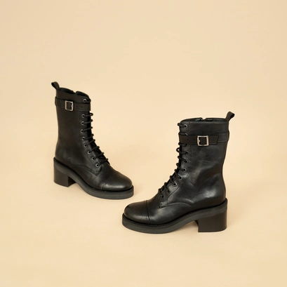 Bottines &agrave; lacets, talons et d&eacute;tails argent&eacute;s en cuir gras noir | ACONIT | Jonak