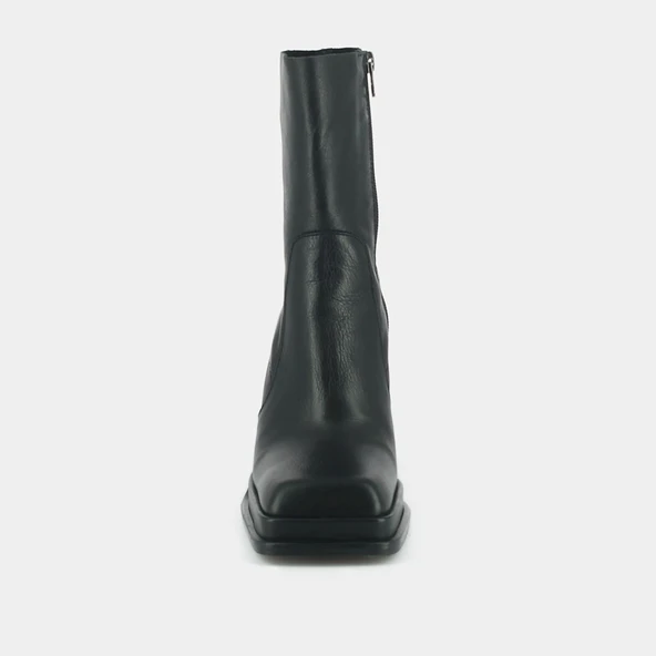 Bottines &agrave; plateformes et bouts carr&eacute;s en cuir noir | BANANA | Jonak