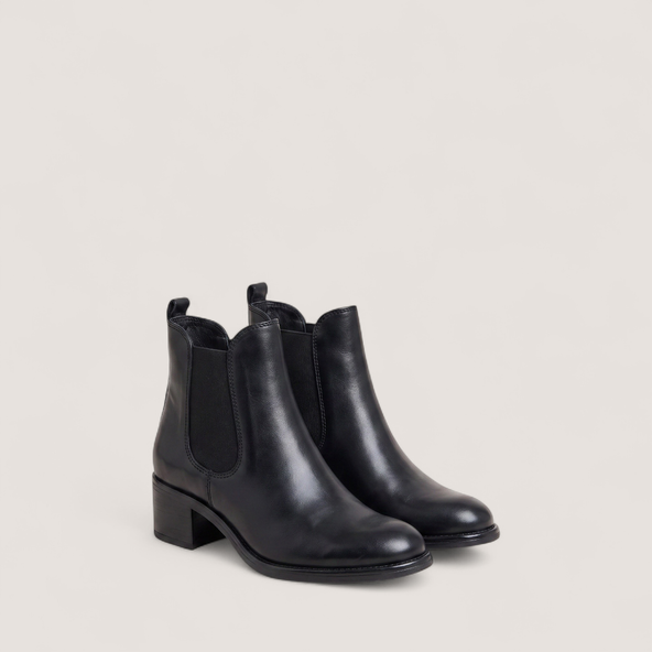 Bottines à talons en cuir noir | CALCUTTO | Jonak
