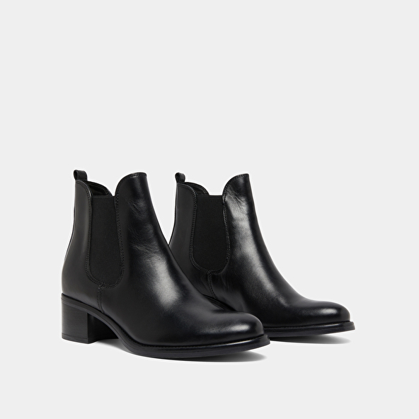 Bottines à talons en cuir noir | CALCUTTO | Jonak