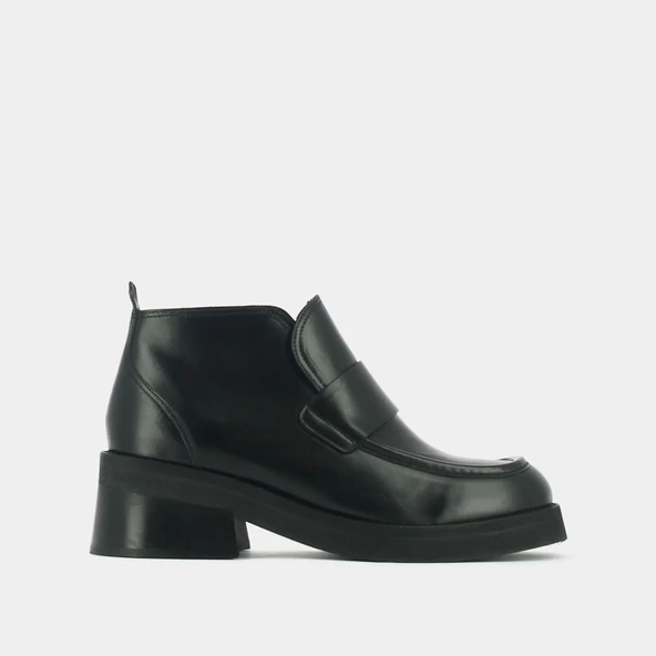 Mocassins à languettes et bouts carrés en cuir noir | ABELINE | Jonak
