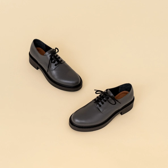 Derbies à lacets et semelles épaisses en cuir glacé anthracite | DIDON | Jonak