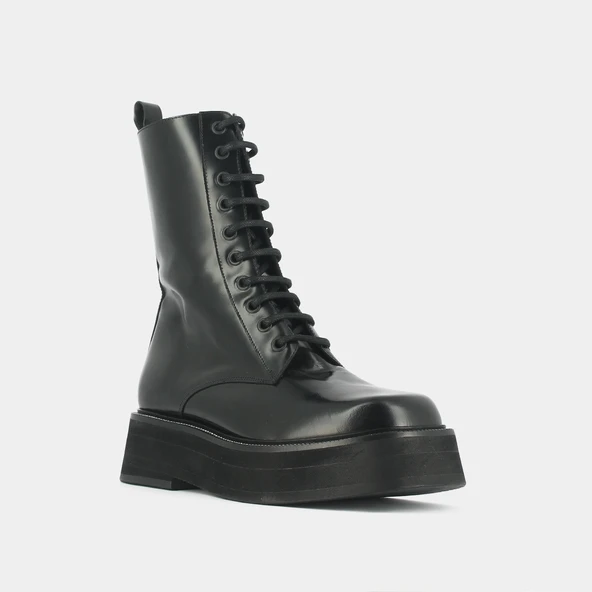 Boots à lacets et semelles épaisses en cuir glacé noir | DAFFIA | Jonak