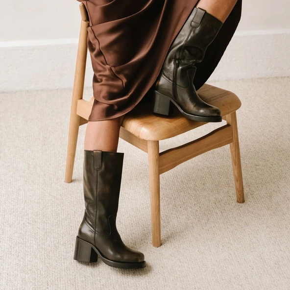 Bottes à talons en cuir grainé gris | DIA | Jonak