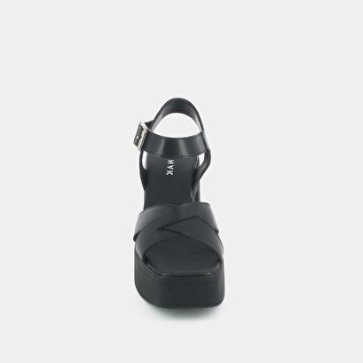 Sandales à brides croisées et plateformes en cuir noir | PALME | Jonak