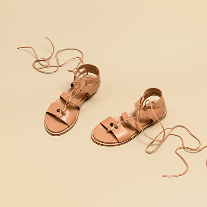 Sandales à empiècements et lacets en cuir camel | WATTS | Jonak