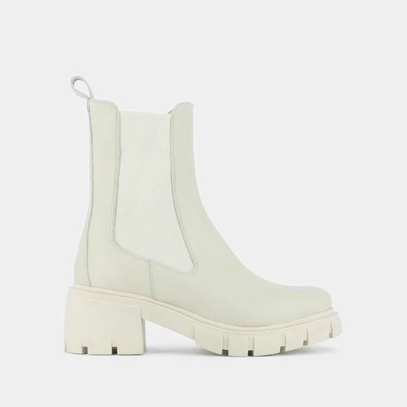 Bottines à talons et semelles crantées en cuir écru | MOÏSE | Jonak
