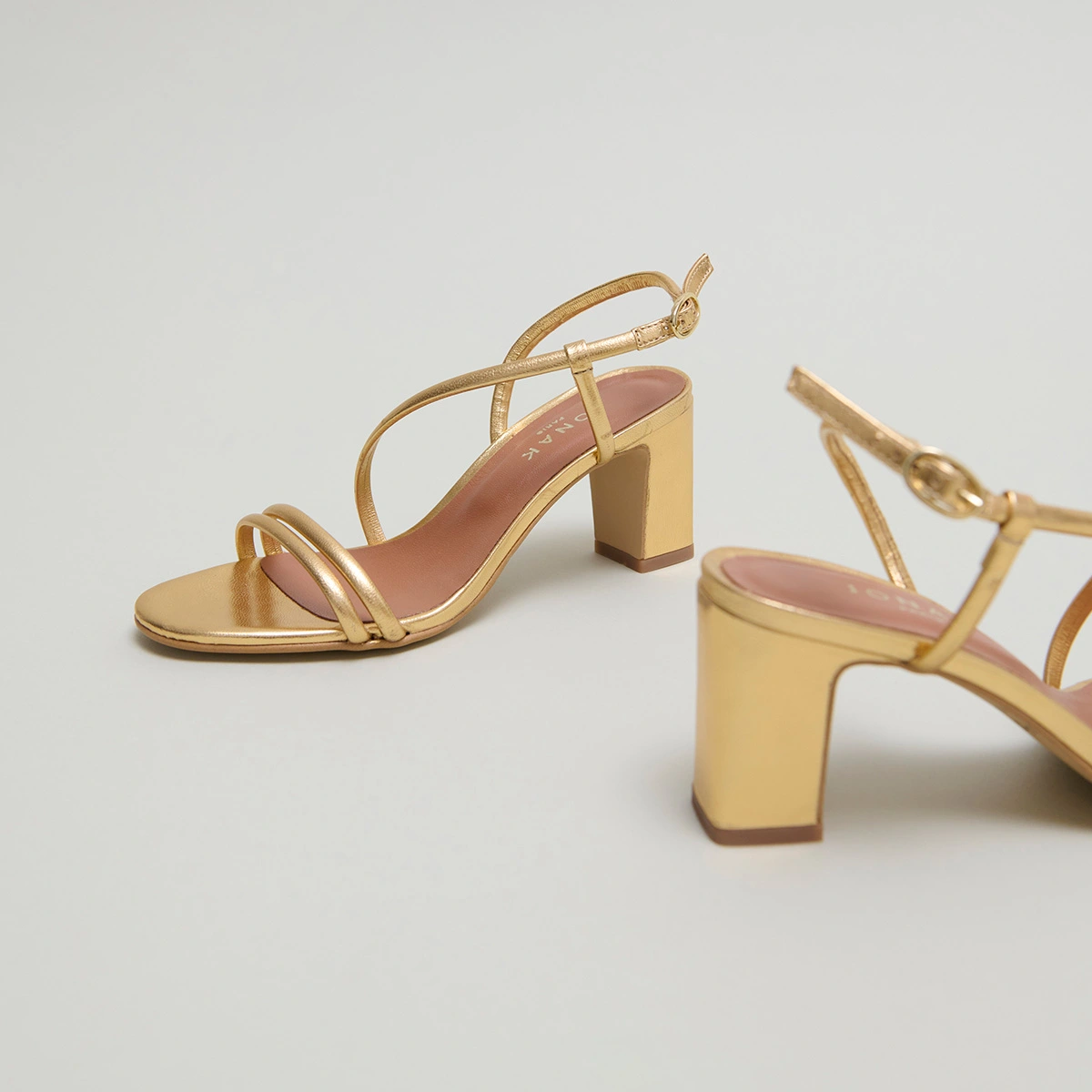 Sandales à talons et brides en cuir métallisé or | VICENTE | Jonak