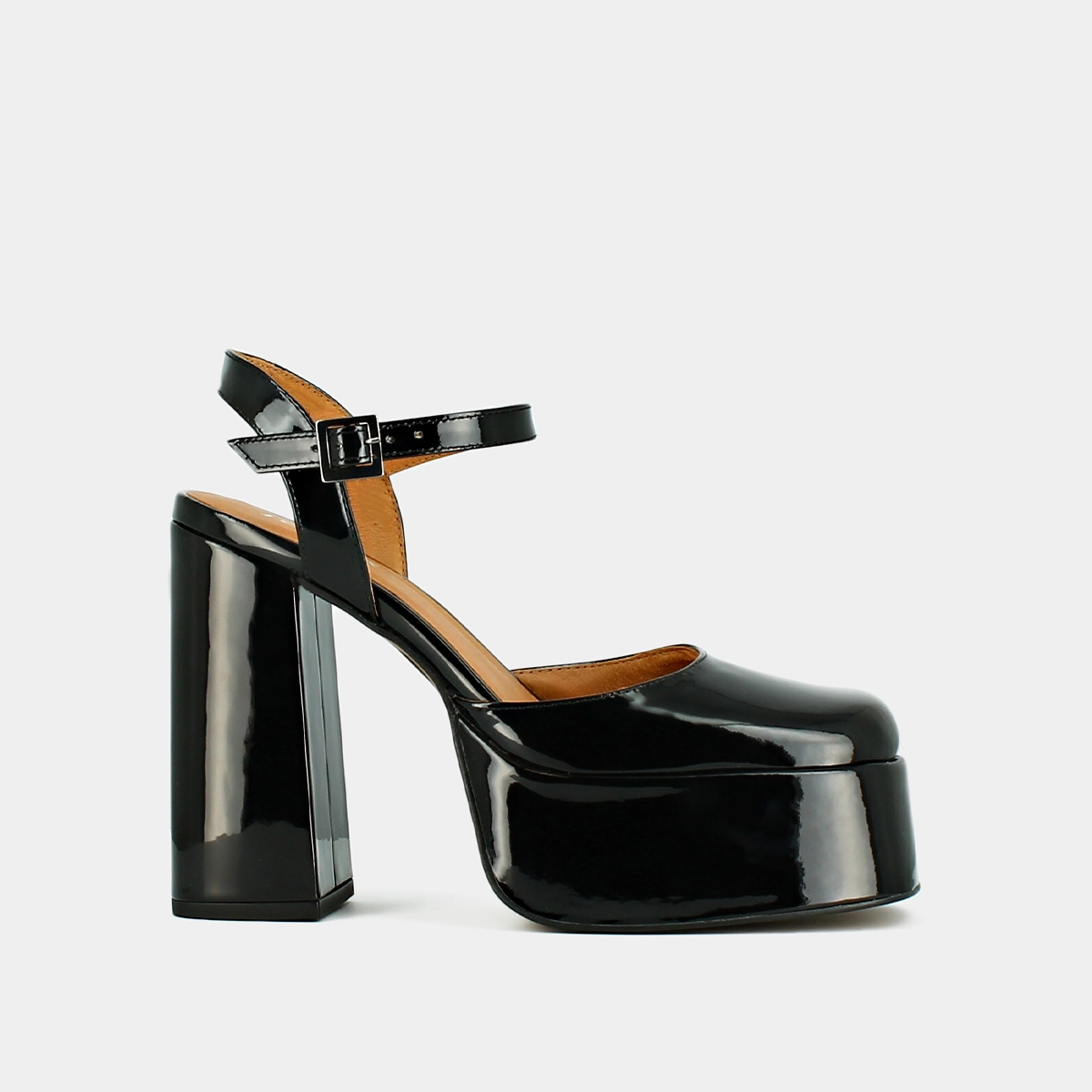 Babies à plateformes et brides en vernis noir | BACHELIER | Jonak