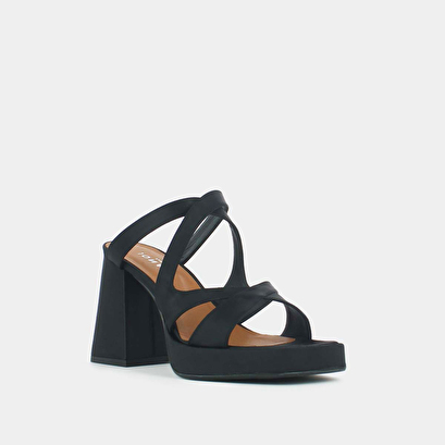 Sandales à talons et bouts carrés en satin noir | DIVIN | Jonak