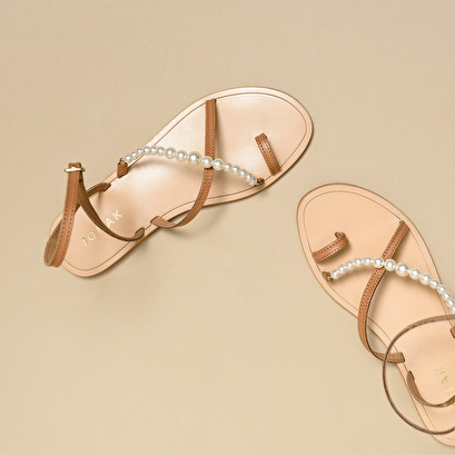 Sandales à brides et perles en cuir camel | WESLEY | Jonak