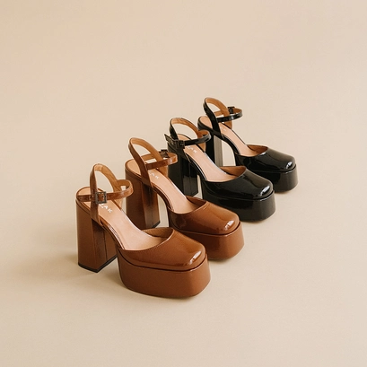 Babies à plateformes et brides cognac