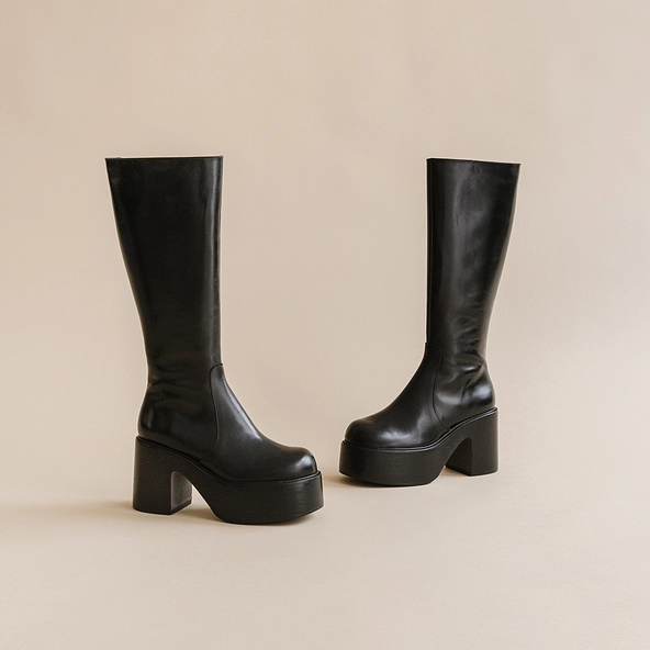 Bottes à plateformes et bouts ronds en cuir noir | BAG | Jonak