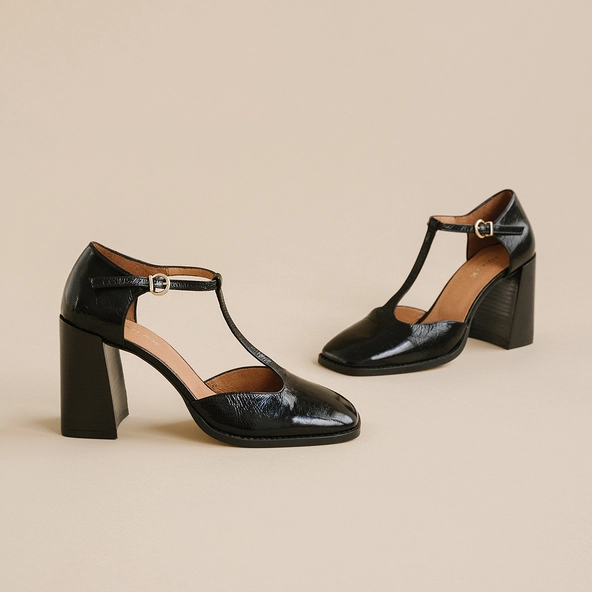 Salom&eacute;s &agrave; talons hauts et bouts carr&eacute;s a... en cuir brillant noir | VALLON | Jonak