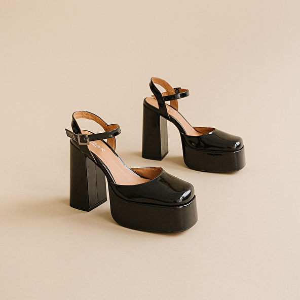 Babies à plateformes et brides en vernis noir | BACHELIER | Jonak