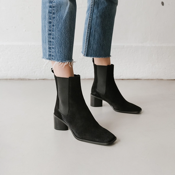 Bottines à talons moyens, bouts carrés et é... en croute noir | BERGAMOTE | Jonak