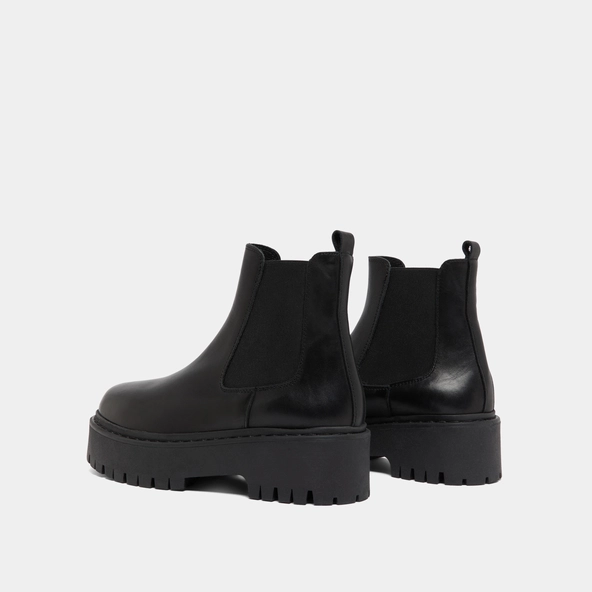 Boots à plateformes et bouts ronds en cuir noir | RAVIE | Jonak