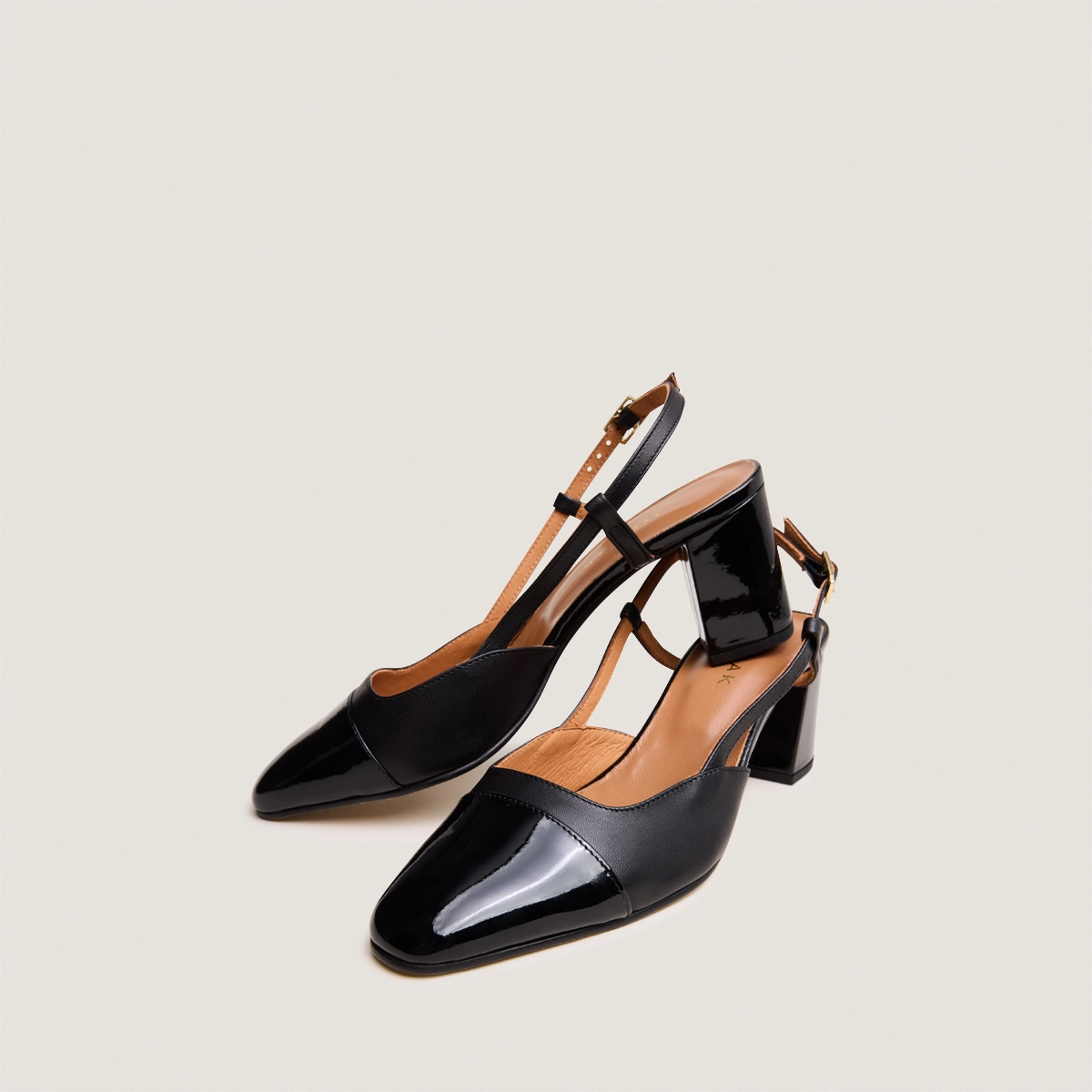 Slingbacks à talons en vernis et cuir noir | DHAPOP | Jonak