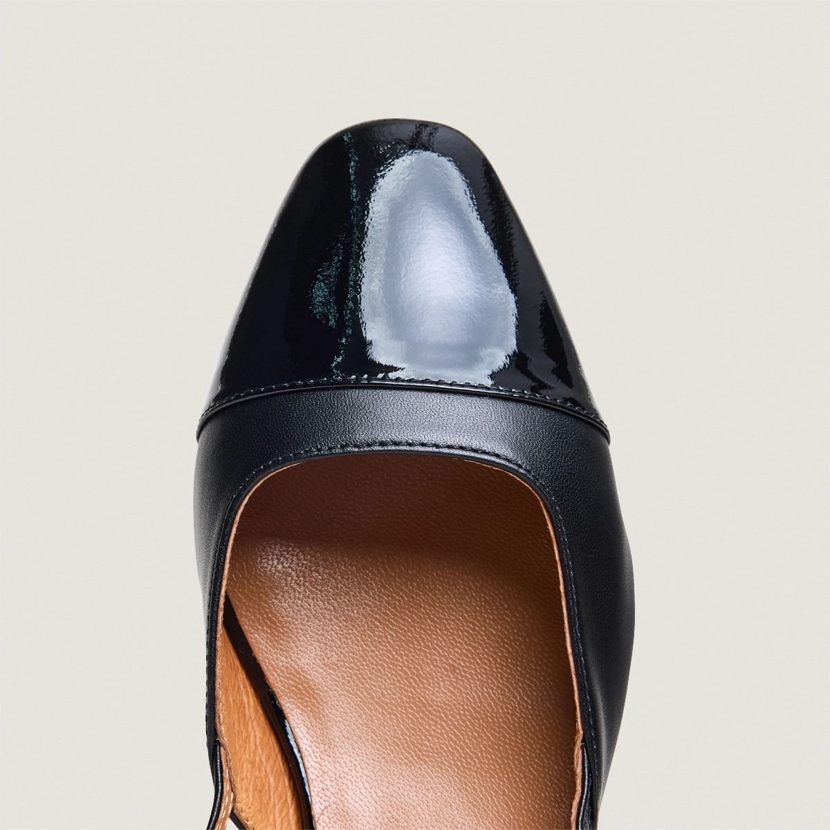 Ballerines slingbacks en vernis et cuir noir | DHAPOU | Jonak