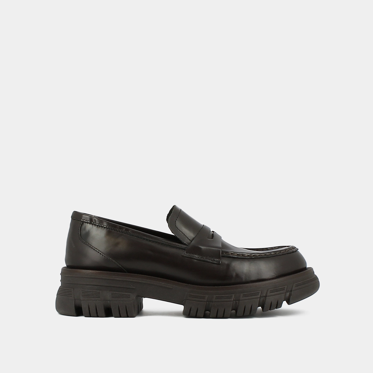 Mocassins à semelles crantées en cuir glacé marron | DIAQ | Jonak